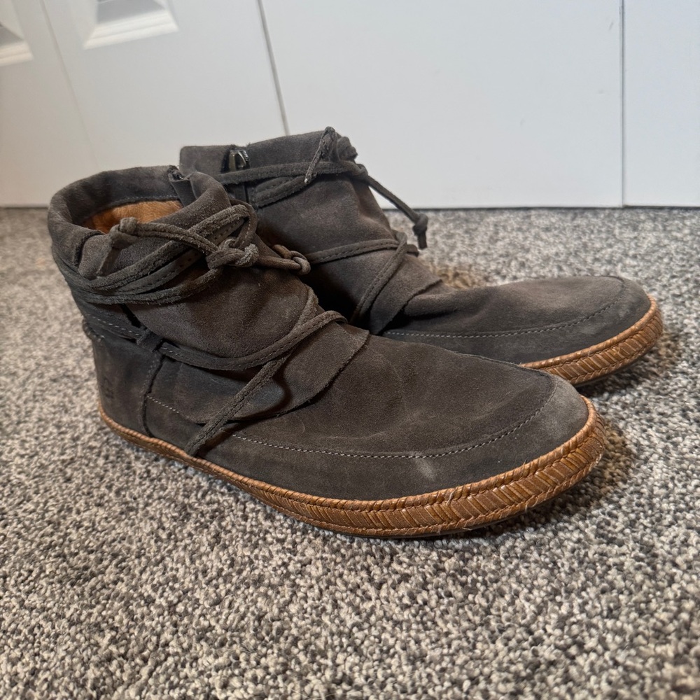 UGG Reid Lace-Up Women's Size 7 Flat Moc Bootie Grey Moccasin Boot Warm Shoe